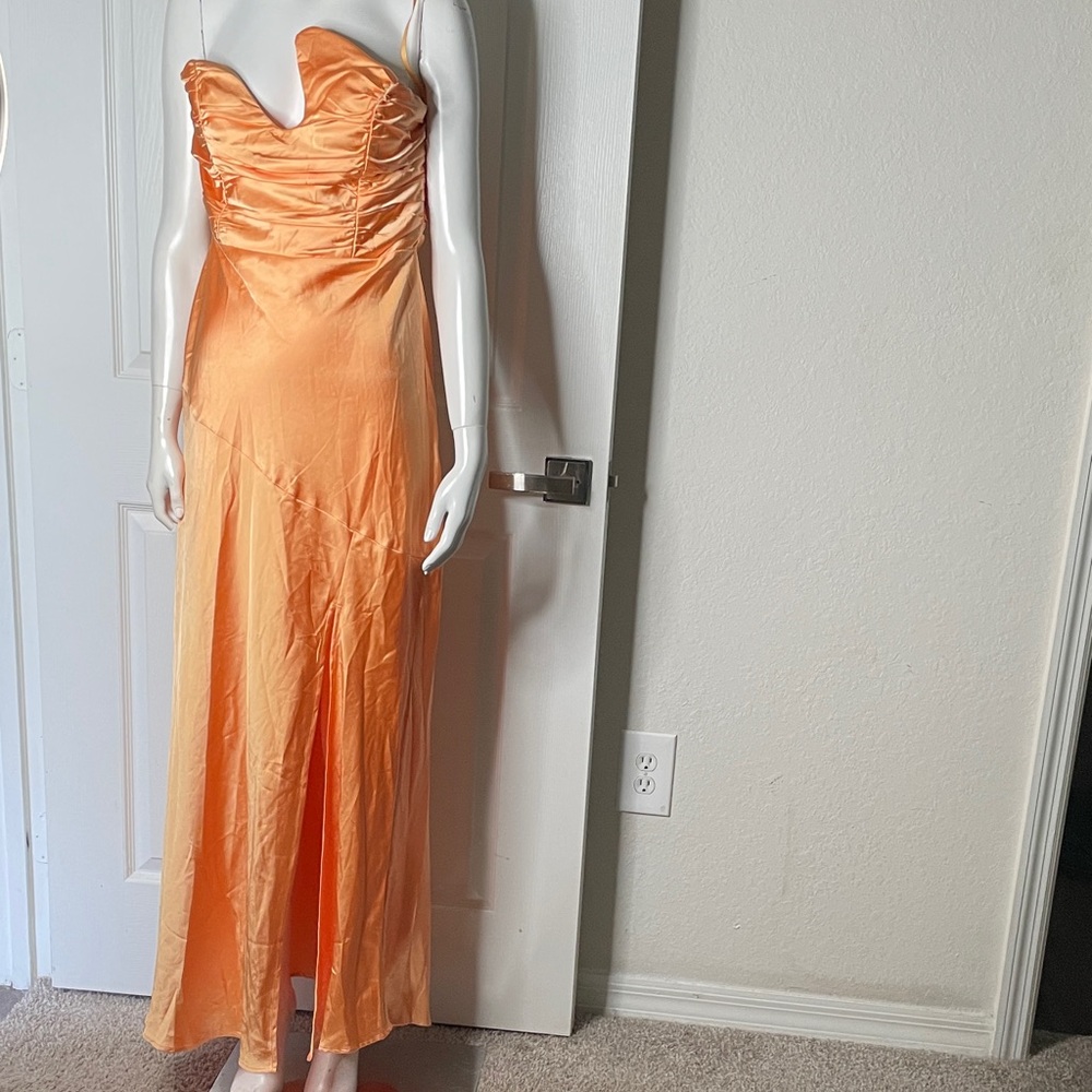 NWT Selfie Leslie Satin Strapless Floor Length Evening Gown Maxi Dress